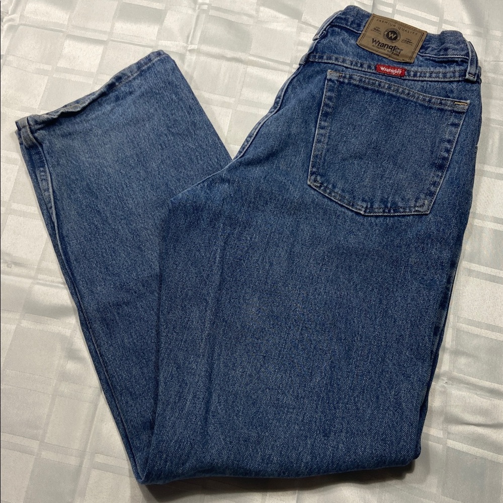 Wrangler Classic Blue workwear Jeans semi high waisted